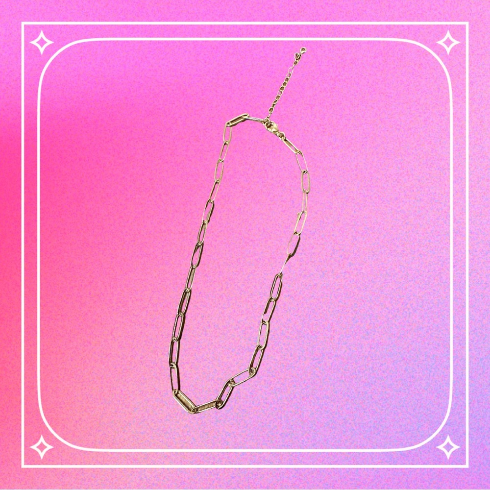 Gold plated “paperclip” necklace